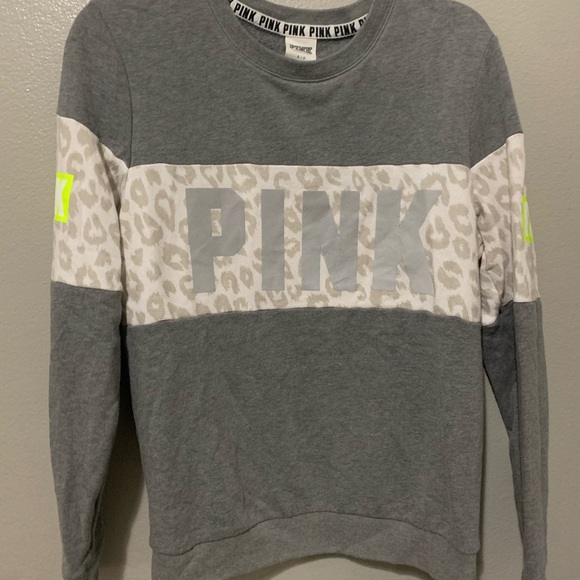 VS PINK Crew - Picture 1 of 6